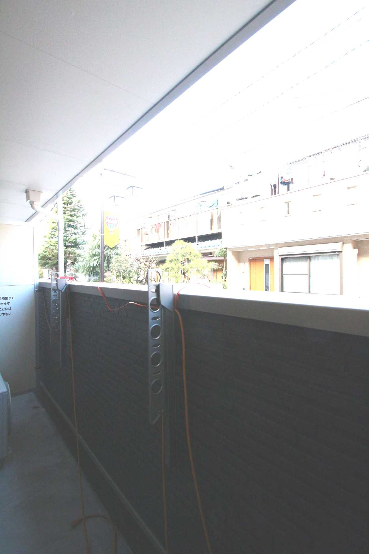 アクティ氷川台のバルコニー|バルコニーからの眺めを楽しみながら食事をしませんか