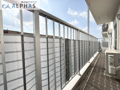 【バルコニー】 | 青山台住宅70号棟 | 南向き・眺望良好！バルコニーからは明石海峡大橋が望めます♪