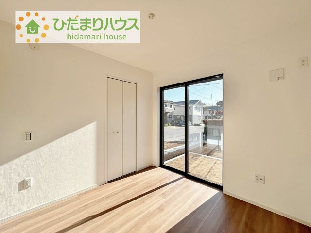 【洋室】 | 土浦市天川6期　新築戸建 | 木の温もりがやさしいフローリング♪