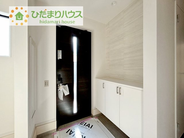 【玄関】 | 土浦市天川6期　新築戸建 | 家族の靴をたっぷり収納！大型シューズクローゼット付き(^^♪