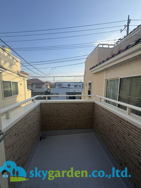 茅ヶ崎市松林1丁目　中古戸建のバルコニー|暖かな日差しのふりそそぐバルコニー
