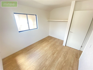 【洋室】 | 小学校11分　スーパー9分　LDK23帖　泉　限定1区画　 | 同タイプ