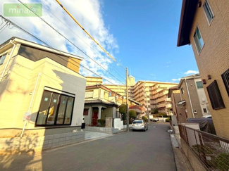 【外観】 | 小学校11分　スーパー9分　LDK23帖　泉　限定1区画　 | 販売現地(2025.12.19撮影)
