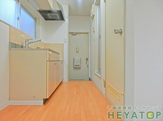 【玄関】 | （同仕様写真）