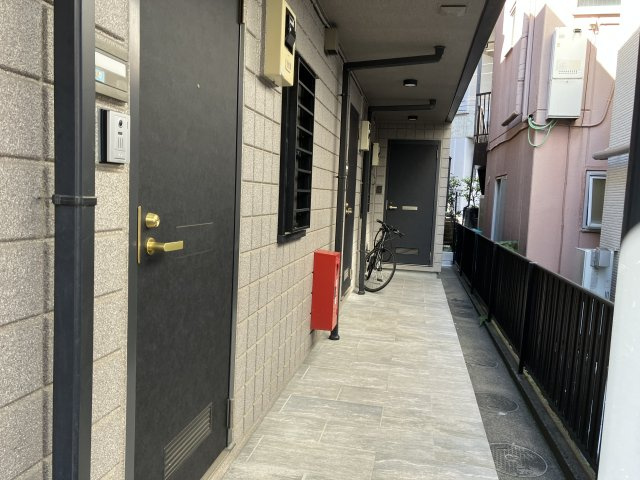 【設備】 | L’immeuble Seto | 宅配ボックス完備、不在時にも大変便利です。