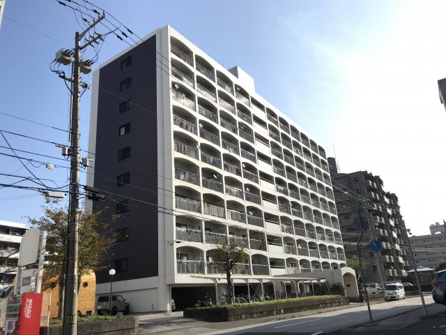 中の島マンション 2階の外観