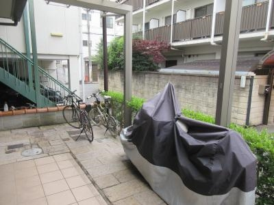 メゾン壬生の駐車場|駐輪場