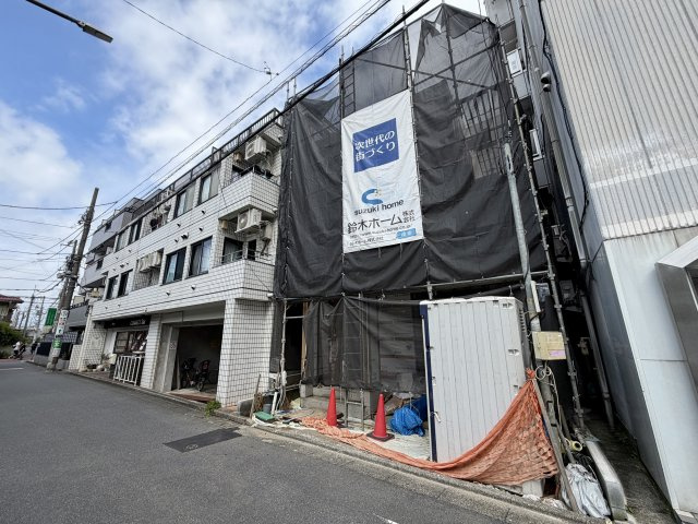 練馬区桜台1丁目　快適アクセス　新築戸建の前面道路含む現地写真