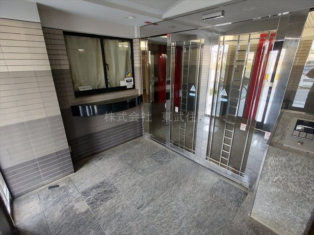 【エントランス】 | アーベイン川越新宿キッズパーク | 毎日通るエントランスはこのようになっています