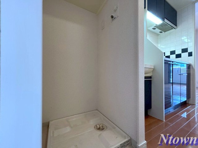 【設備】 | プレサンス泉セントマーク | 洗濯機置き場です。