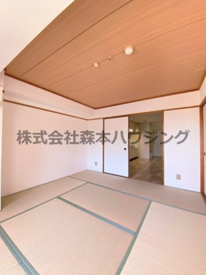 【和室】 | 　香里ロイヤルプラザ | 和室がひろがる居住スペース