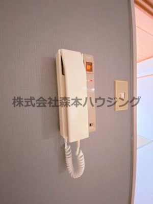 【セキュリティ】 | 　香里ロイヤルプラザ | インターフォンついてます