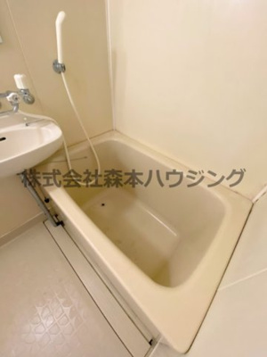 【浴室】 | 　香里ロイヤルプラザ | 落ち着いた空間のお風呂です