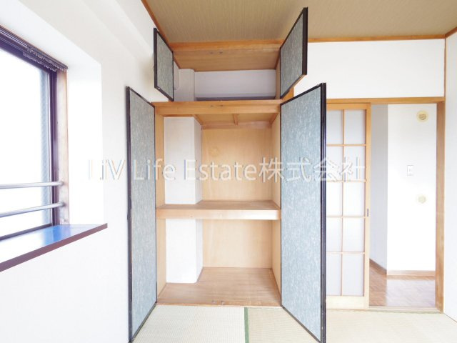 滝山房美ビルの収納