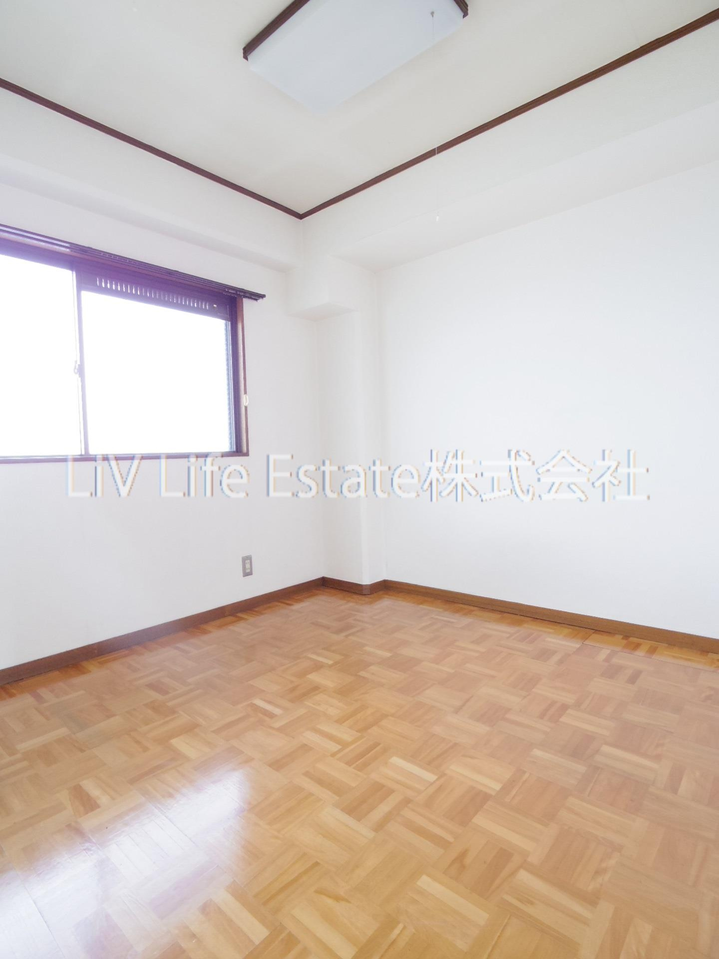 滝山房美ビルの寝室