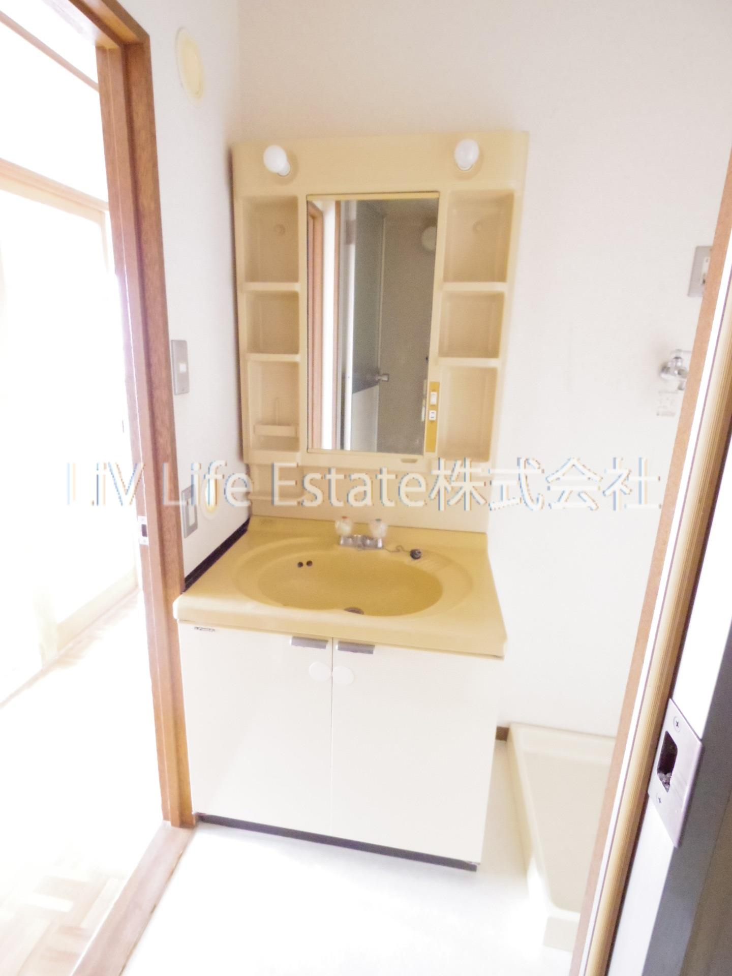 滝山房美ビルの洗面所