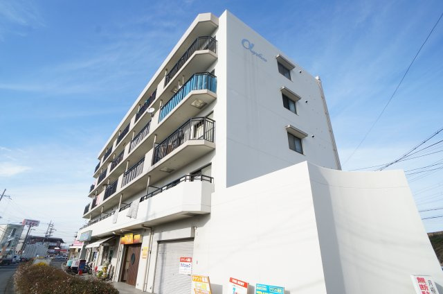 アルファプレイス