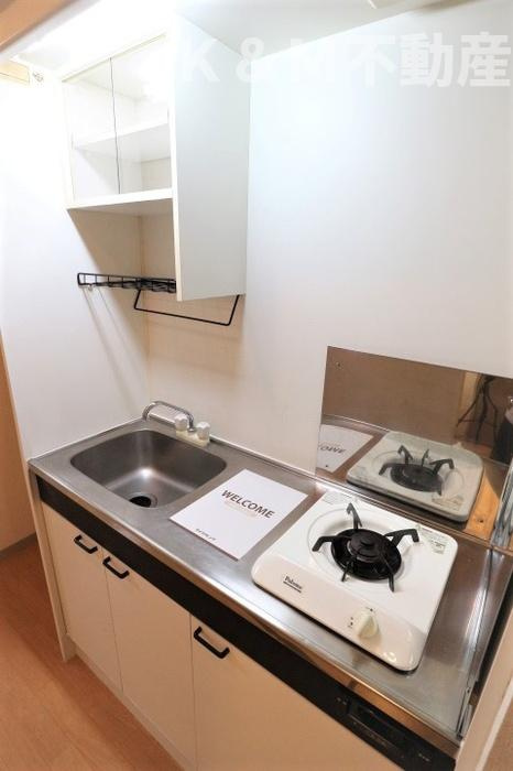 ランセ今谷 Cの玄関|明るい玄関です