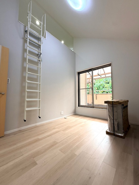 神戸市長田区名倉町1丁目中古戸建の洋室