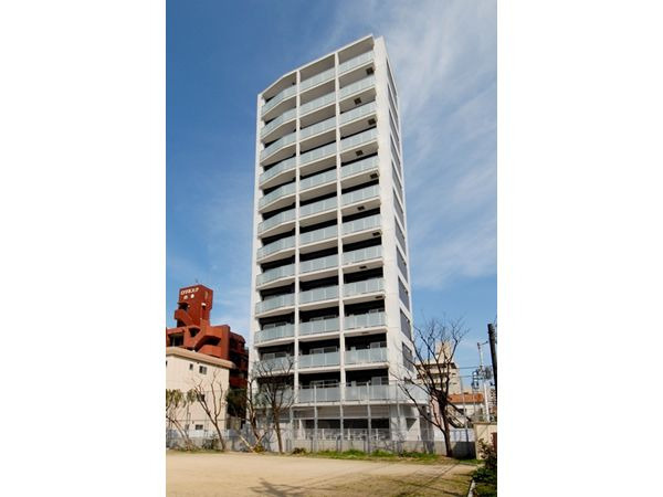 ナビールコート白金の外観