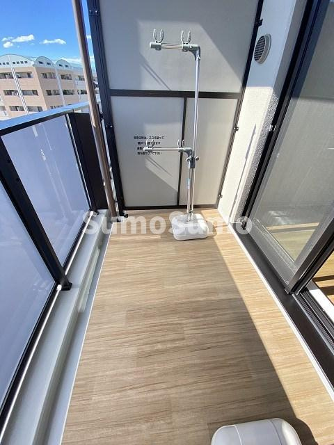 ジオエント西宮北口のバルコニー