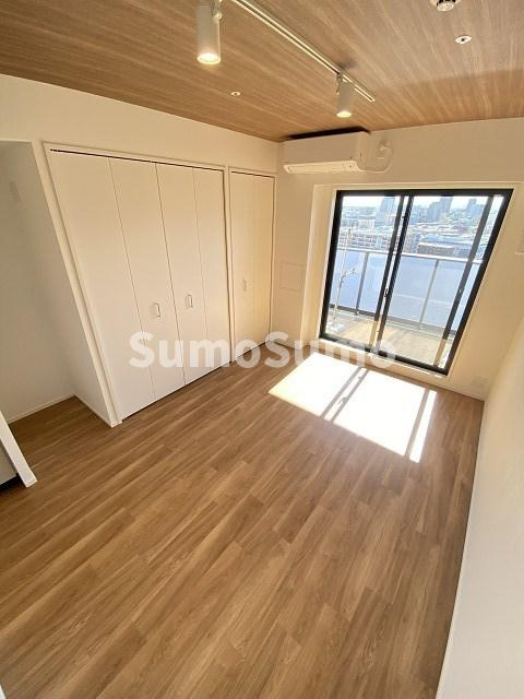 ジオエント西宮北口の居間・リビング