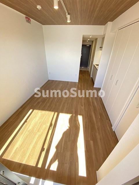 ジオエント西宮北口の洋室