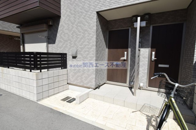 【エントランス】 | プレセアコート花園A棟