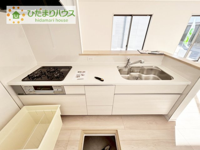 【キッチン】 | 筑西市下川島第2　新築戸建　1号棟 | 盛り付け台に、朝ごはんに。便利なカウンター付き