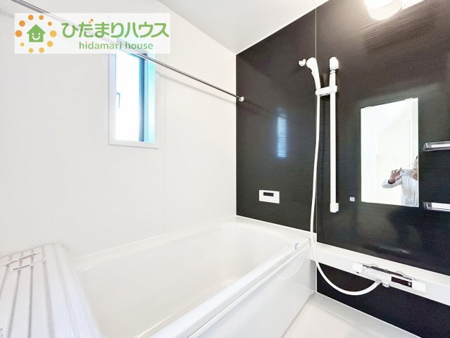 【浴室】 | 筑西市下川島第2　新築戸建　1号棟 | 大人が足を伸ばしても十分な広さ！一人でゆっくりくつろぐ時間も大切です！