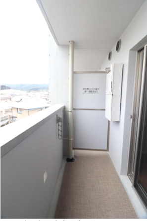 【バルコニー】