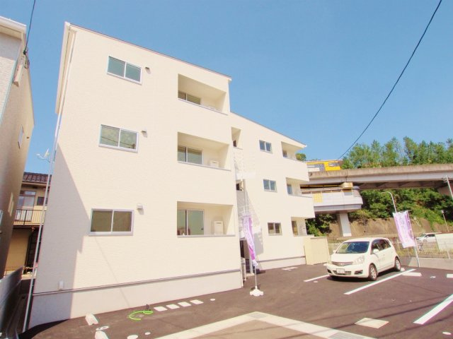 ライフメント伴駅前