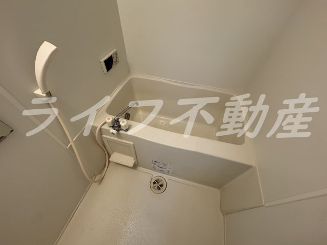 jun excellentの浴室|日々の疲れを癒すお風呂付です