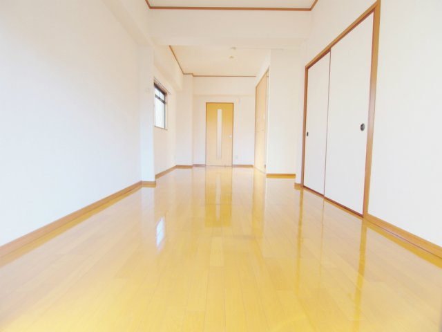 ベルシャトー加登の内装