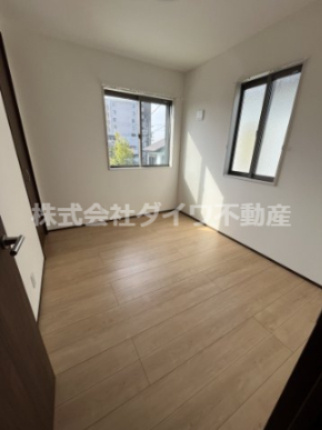 岡崎南公園前戸建賃貸の洋室