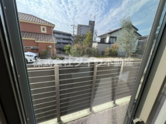 岡崎南公園前戸建賃貸のバルコニー