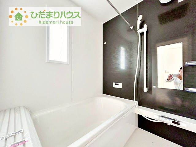 【浴室】 | 筑西市下川島第2　新築戸建　2号棟 | 今日も１日お疲れでした。広いお風呂で疲れを癒してください、、、♡