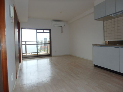 【居間・リビング】 | ネクスト倉田　東館 | ネクスト倉田（岡山市中区倉田）RC賃貸マンション