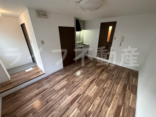 長堂瑠璃の居間・リビング