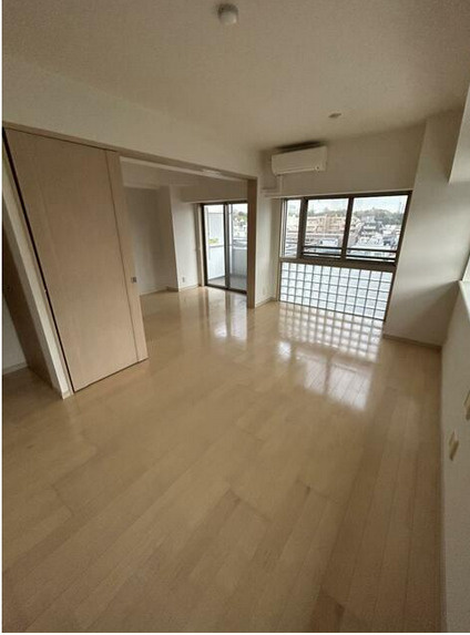 【居間・リビング】