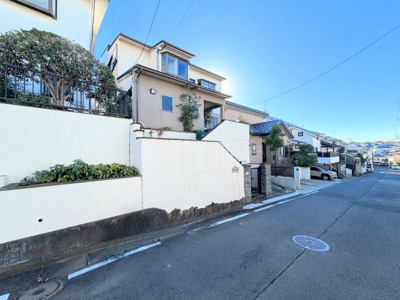 【外観】 | ◆緑区鴨居7丁目土地◆ | ◆一戸建てを中心とした街並みが整然と続き、周辺は高い建物が建っていないので、緑の多い閑静な趣を感じる環境です。街並みや周辺環境も重要なポイントです！！