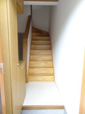 【玄関】 | プレステージ花ずいＣ | きれいな玄関です