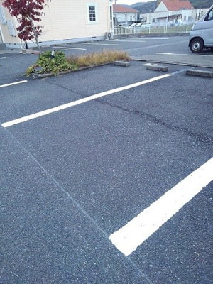 【駐車場】 | プレステージ花ずいＣ | 駐車場完備です