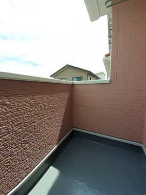 【バルコニー】 | アヴァンティＢ | 外からの目が気にならないバルコニーで洗濯物が干せます