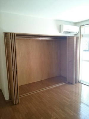 【収納】 | あんてぃーく | たっぷりとした収納スペースです