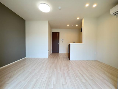 【居間・リビング】 | 仮）シェルル・ユーロピュア高島新屋敷 | リビング（イメージ）