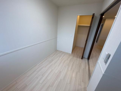 【内装】 | ウィステリアⅤ | 廊下