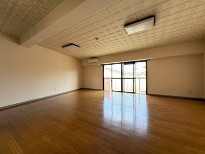 【居間・リビング】 | パル９８ | ゆったりとした居間です