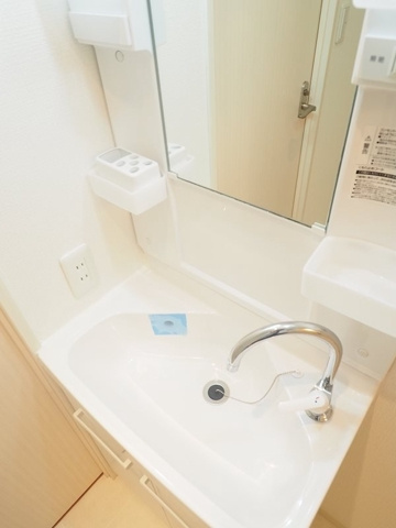 新品家具付きマンション東日本橋11(KaGood東京)の洗面所