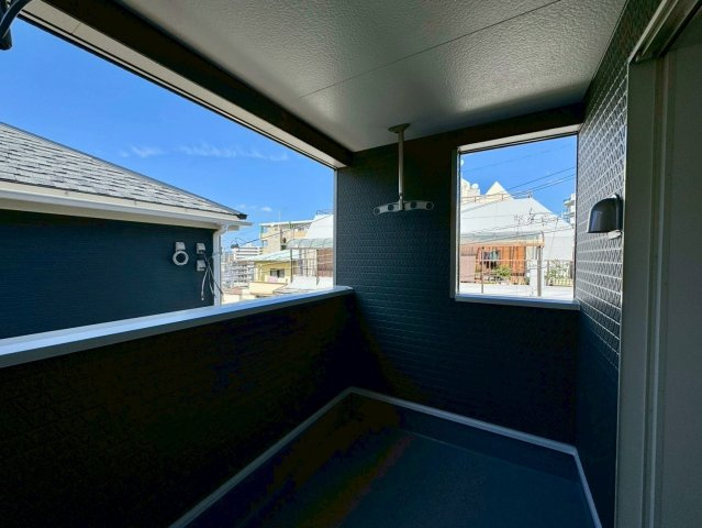 クレイドルガーデン宜野湾市大山 第3・２号棟のバルコニー|急な雨も安心♪様々な用途に使える広々バルコニー